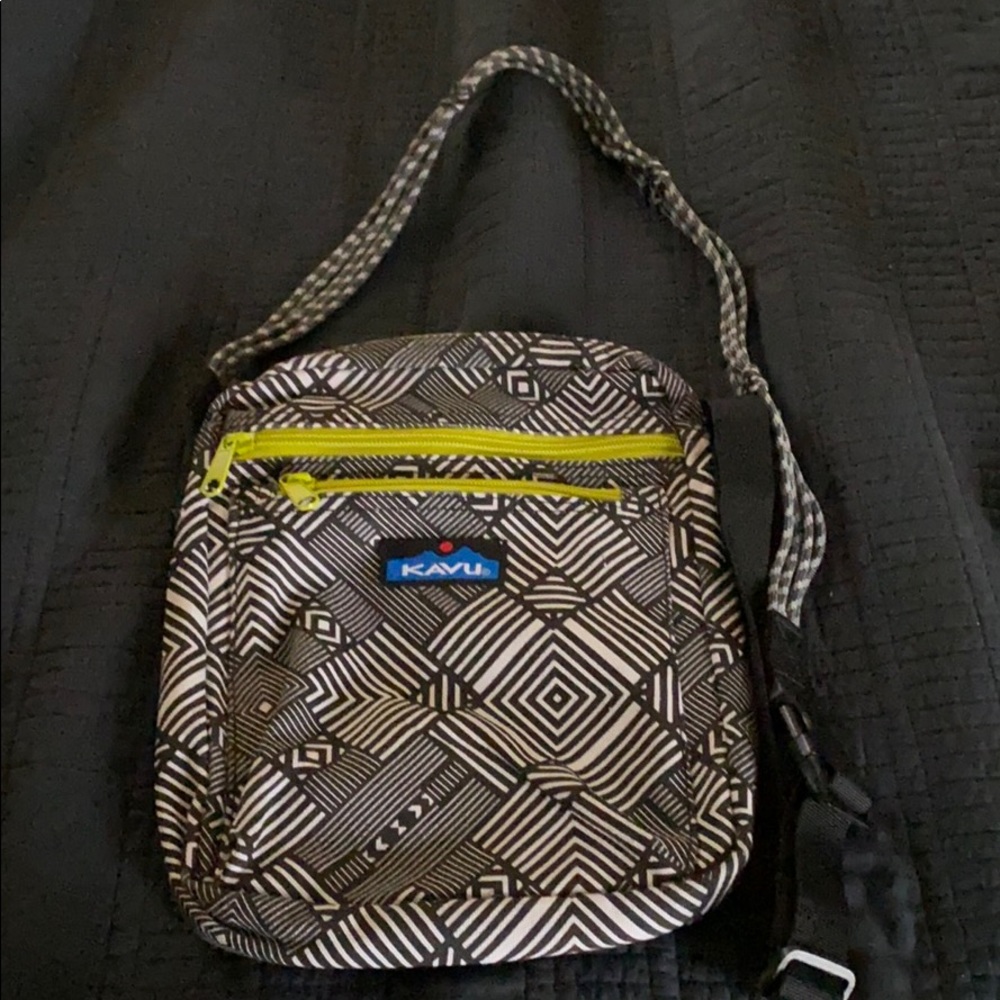 EUC Kavu crossbody bag